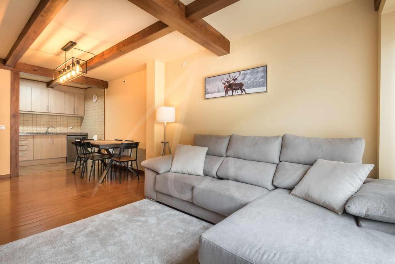 Casa Artiga De Lin By Seamount Rentals Les Bordes Buitenkant foto