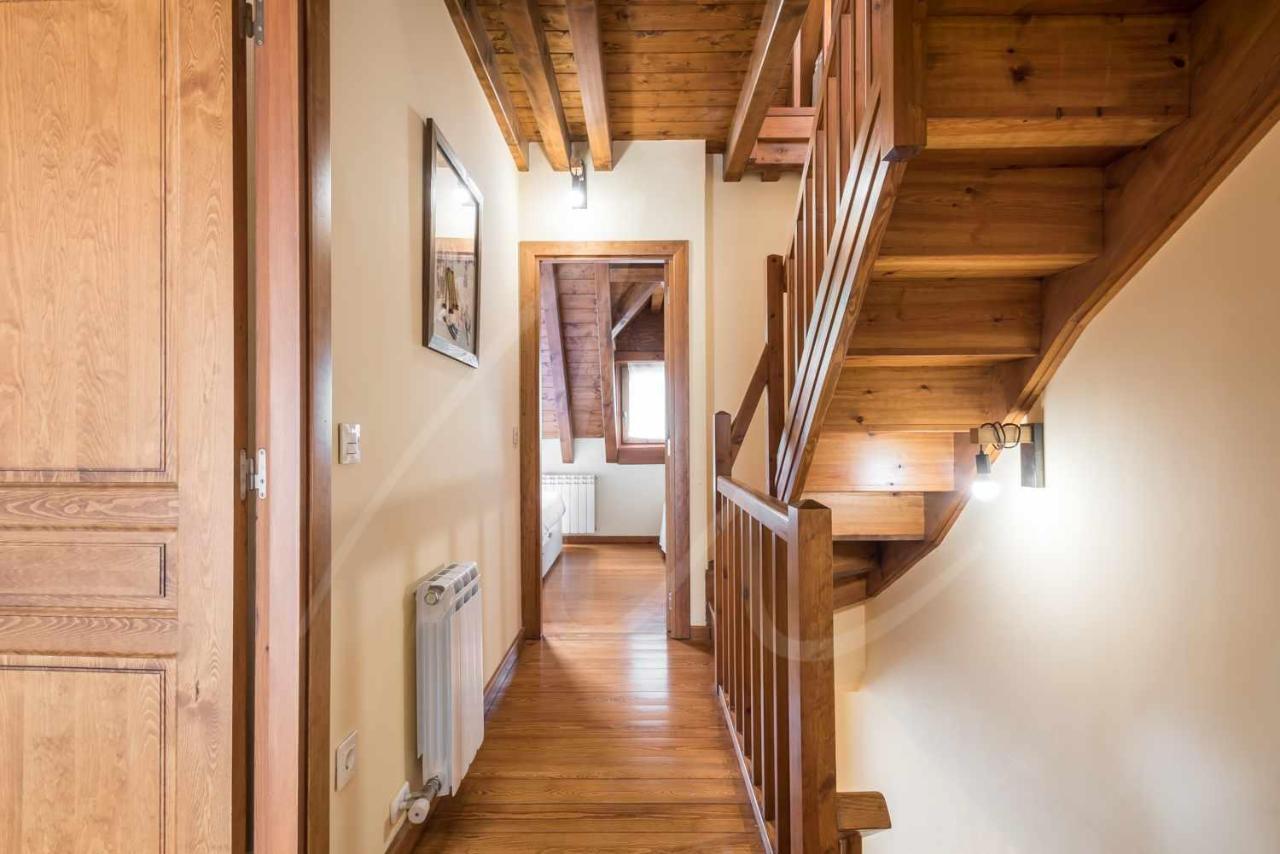 Casa Artiga De Lin By Seamount Rentals Les Bordes Buitenkant foto